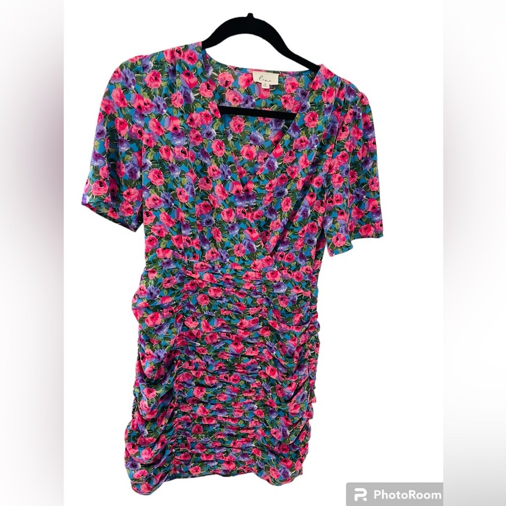 Floral V-Neck South Moon Under Dress Size S